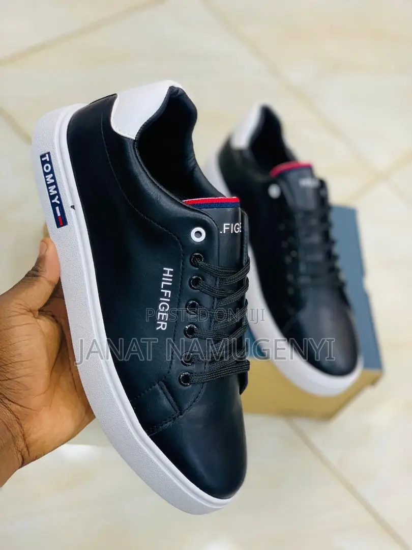 Ecco Sneakers