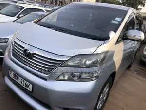 Toyota Vellfire 2016