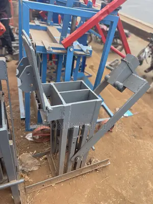 Local Blocks Machine