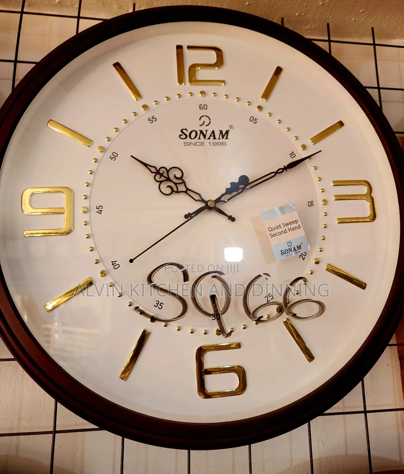 Wall Clock With Unique Design