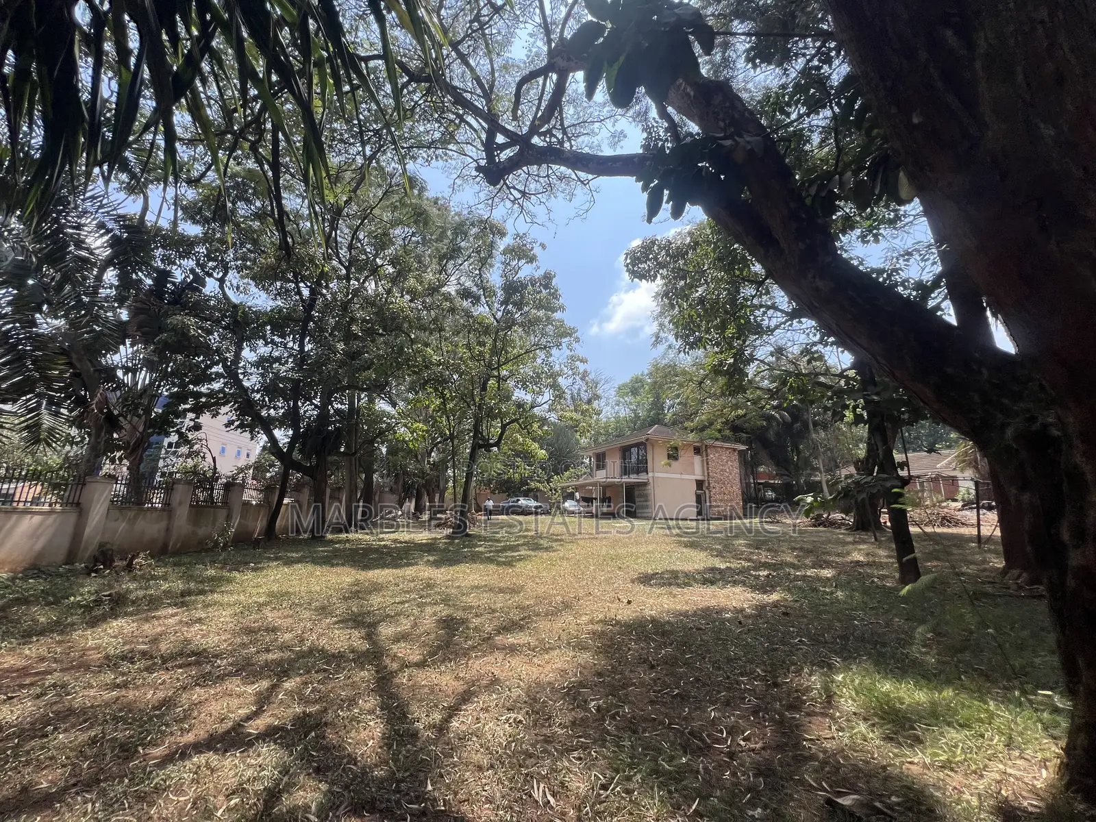 Plot for Sale in Bugolobi 73 Decimals