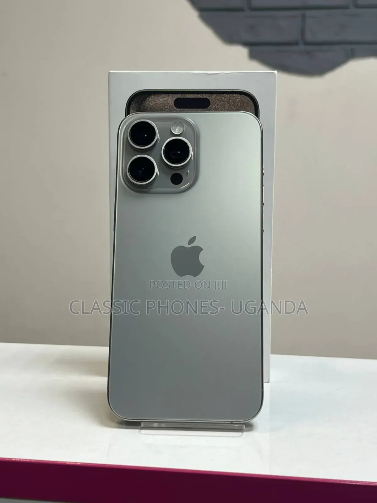 New Apple iPhone 15 Pro Max 256 GB Silver
