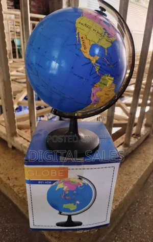 13 Inch World Globe With Stand