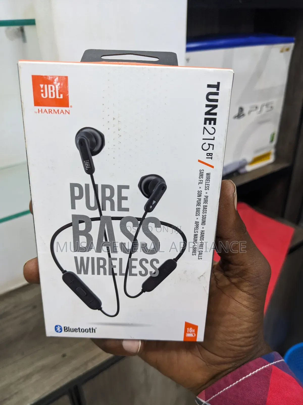 JBL Tune 215