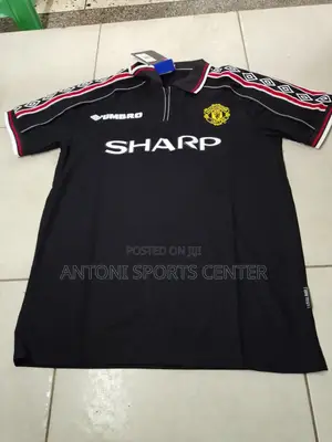 Umbro Sharp Man U Jersey