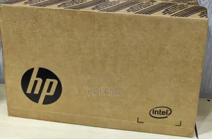 New Laptop HP ZBook Firefly 14 G7 16GB Intel Core I7 SSD 512GB