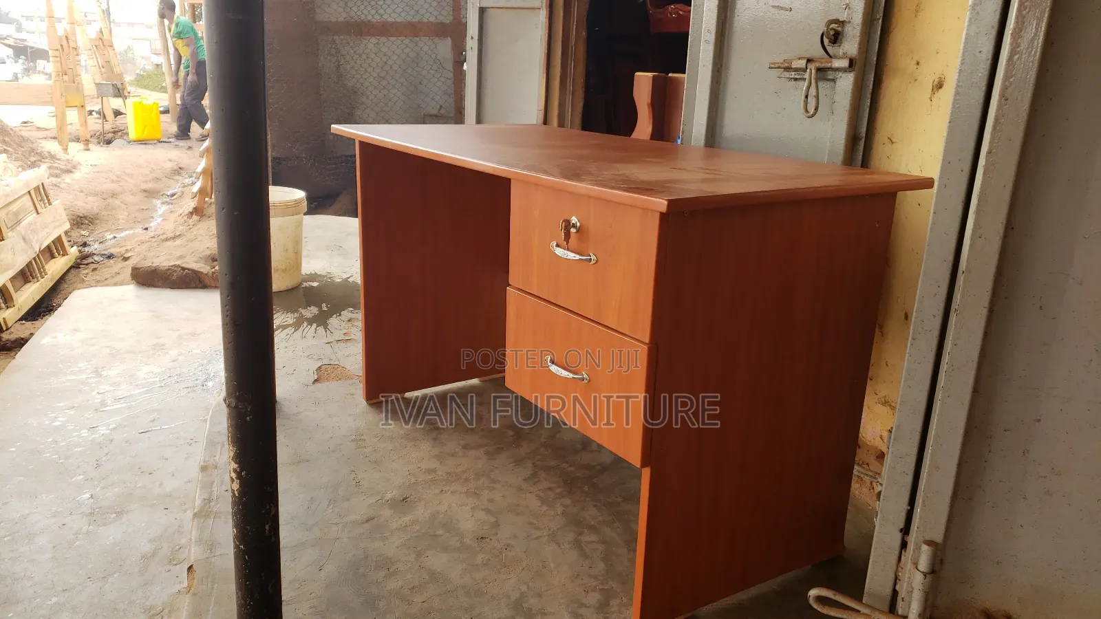 Counter/Study Table Available