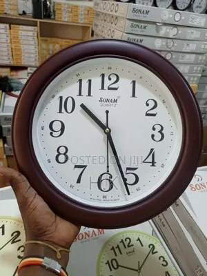 Colonial Maple Wood Wall Clock 7605