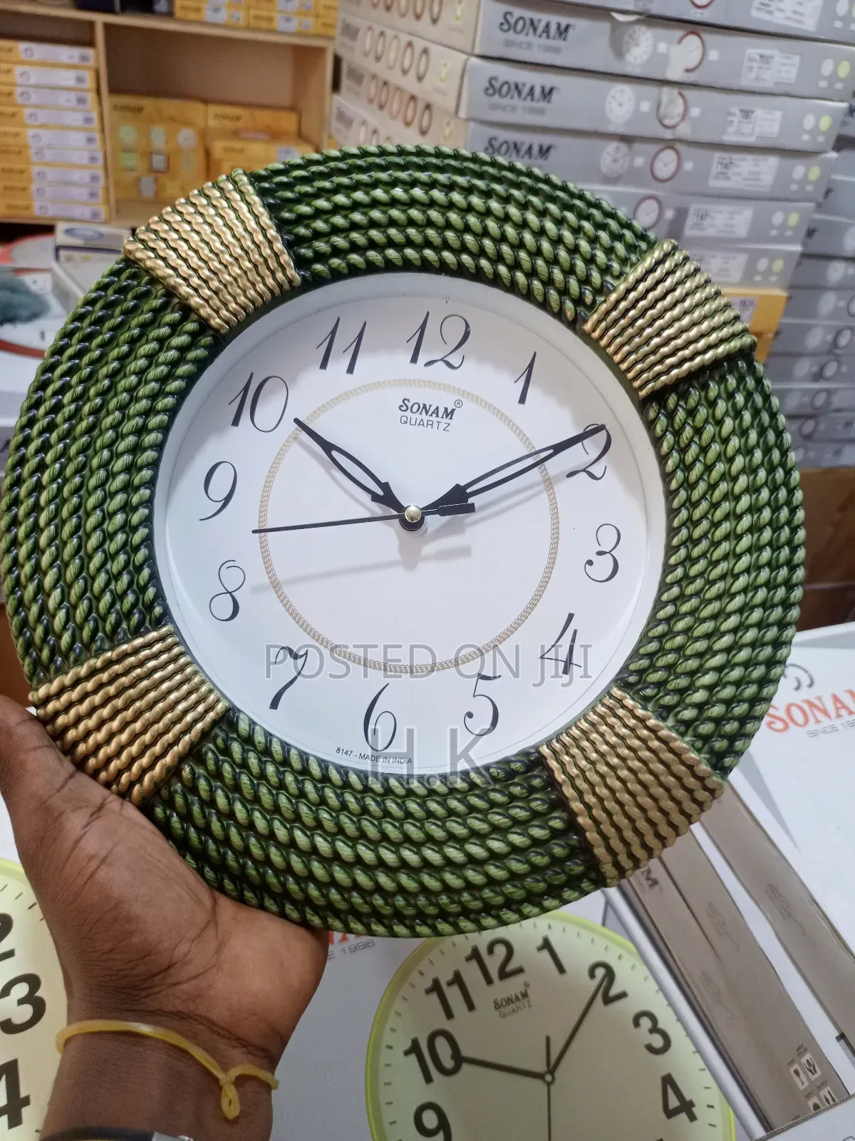 Sonam Quartz Wall Clock 8147