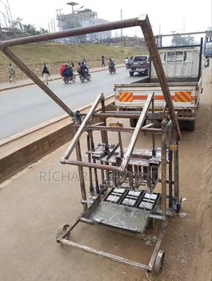 Manual Brick Making Machine for Three Blocks