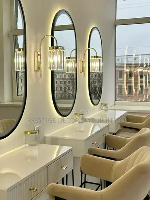 Saloon Designz en Mirrors
