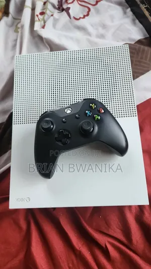 Xbox One With Game and Pad