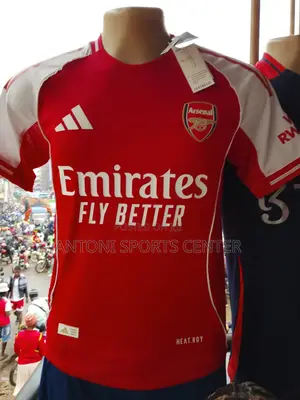 New Kit Arsenal 2025 -2026
