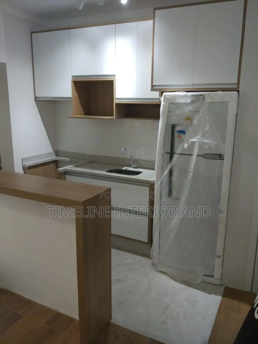 Kitchen Cabinets Installation – Artisanal Homes