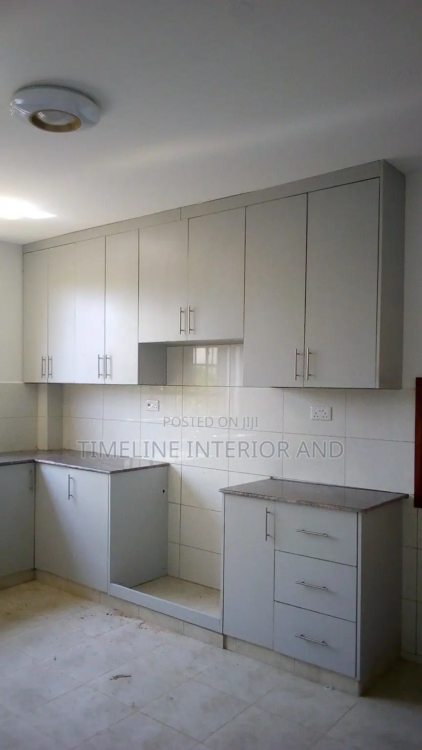 Kitchen Cabinets Installation – Versatile Cabinet
