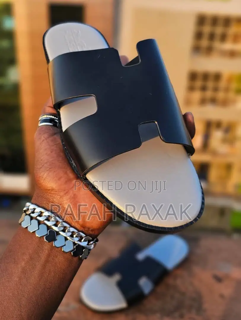 Original Black/Grey Hermes Push in Sandals