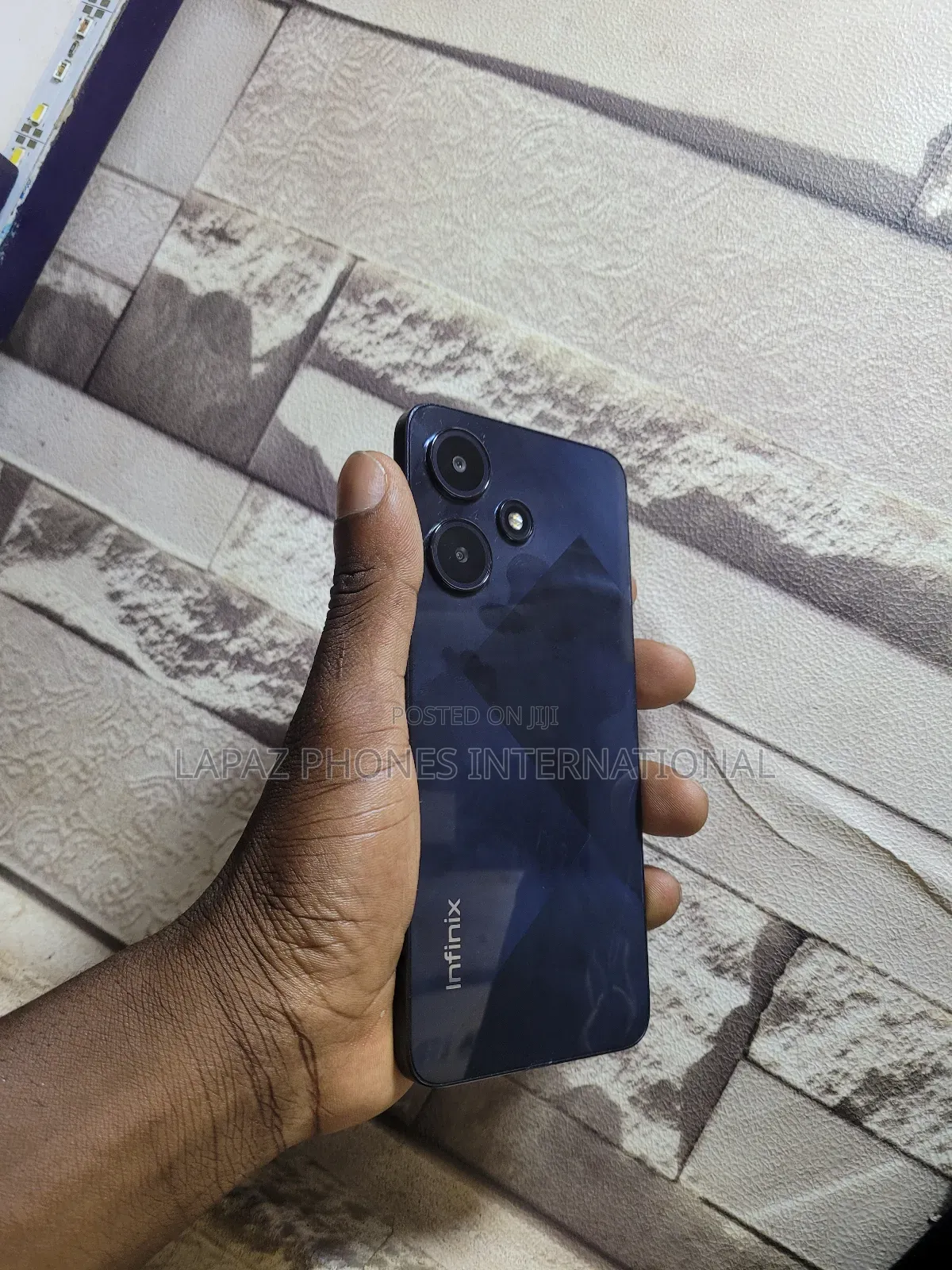 Infinix Hot 30i 128 GB Black