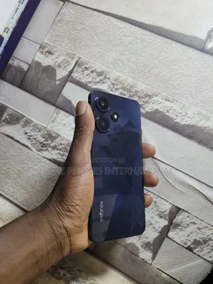 Infinix Hot 30i 128 GB Black