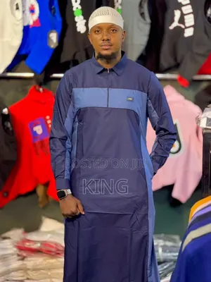 Emirate Muslim Kanzu