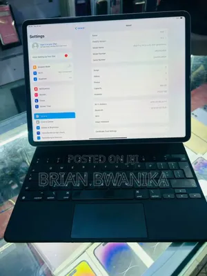 Apple iPad Pro 12.9 (2022) 256 GB Gray
