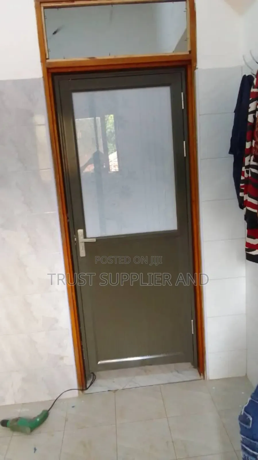 Aluminum Toilet Door