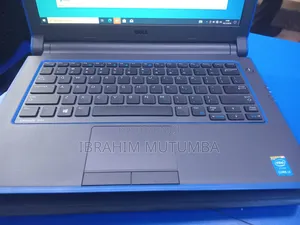 Laptop Dell Latitude 3350 4GB Intel Core I3 HDD 500GB