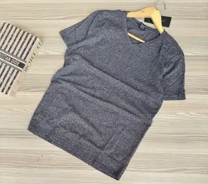 Grey v-Neck Tshirt