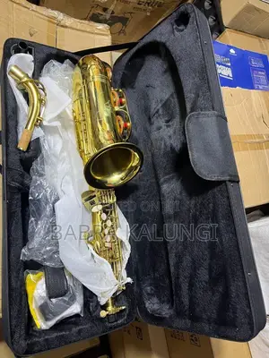 Clear Sound Quality Alto Saxophone With Case/Gloves/Strap.