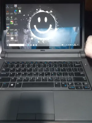 Laptop Dell Latitude 3330 4GB Intel Celeron HDD 500GB