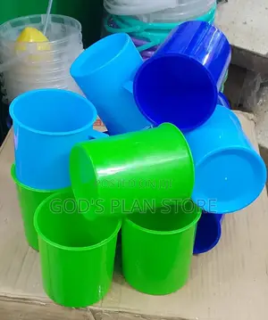 Plastic Nice Cups 12pcs