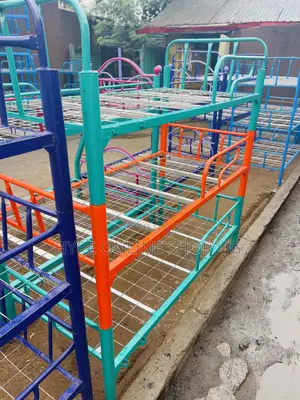 Green and Orange Standard Decker Bed