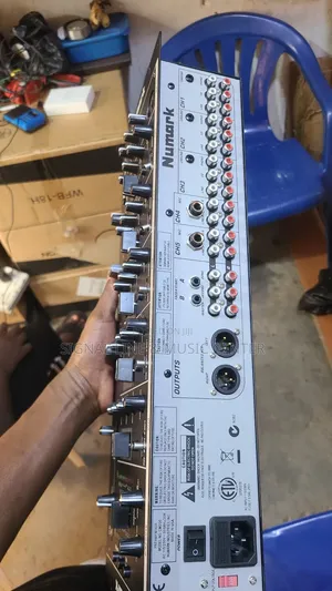 Numark Dj Mixer Cm200