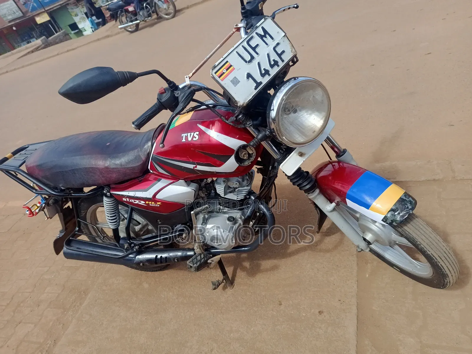TVS HLX 125 2023 Red