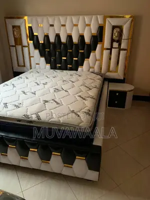 Black and White Geometric Bed