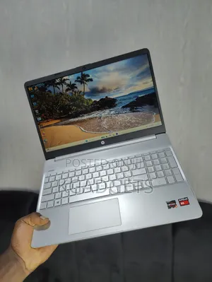 Laptop HP 250 G8 8GB AMD Ryzen HDD+SSD 256GB