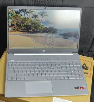 Laptop HP Pavilion 15 8GB AMD Ryzen 3 HDD+SSD 256GB