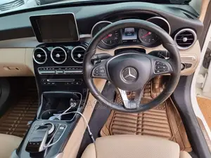 Mercedes-Benz C180 2015 White