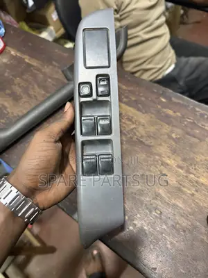 Nissan Xtrail Main Door Switch