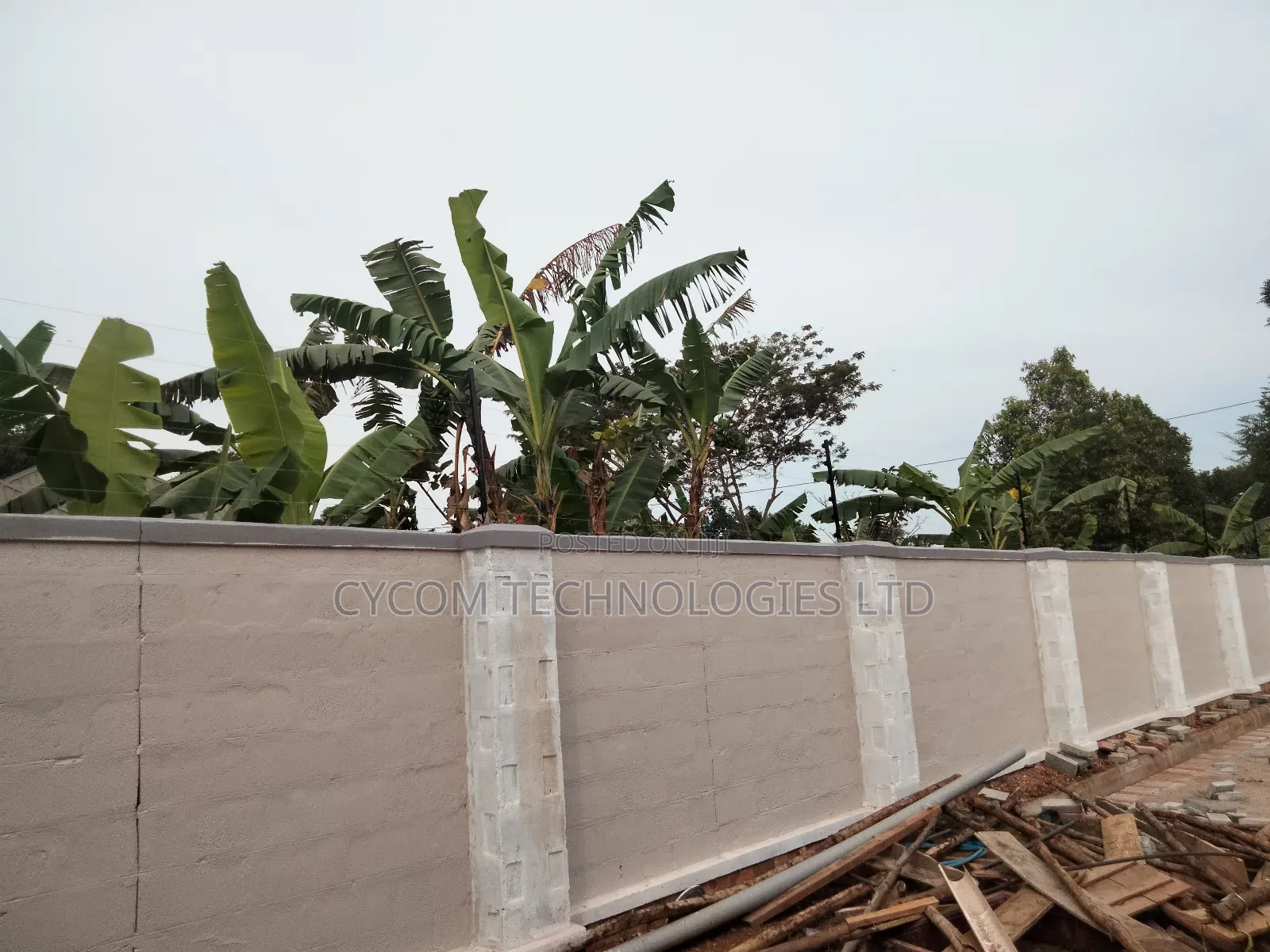 Electric Fence on 50*100 Perimeter Wall
