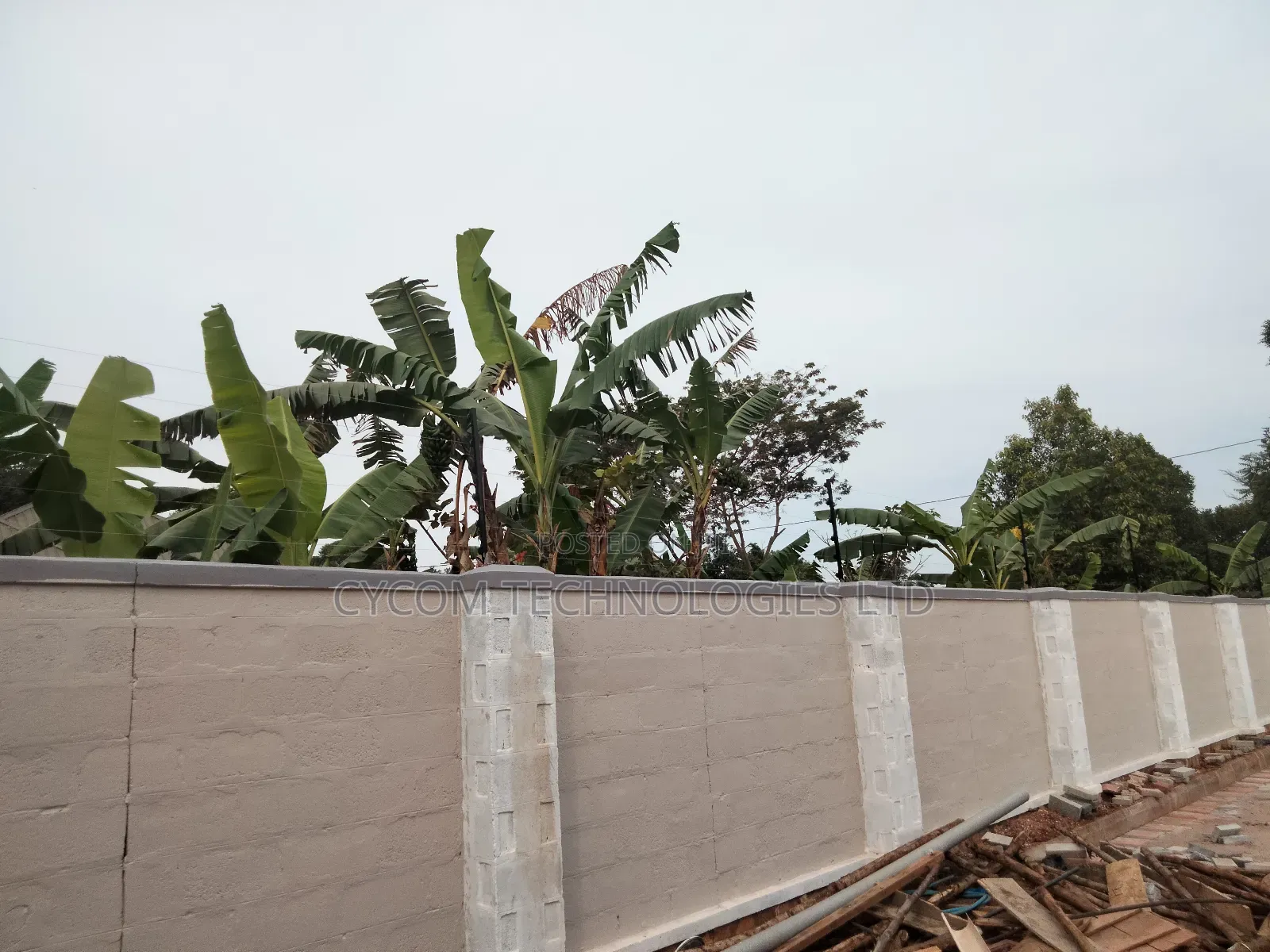 Electric Fence on 50*100 Perimeter Wall