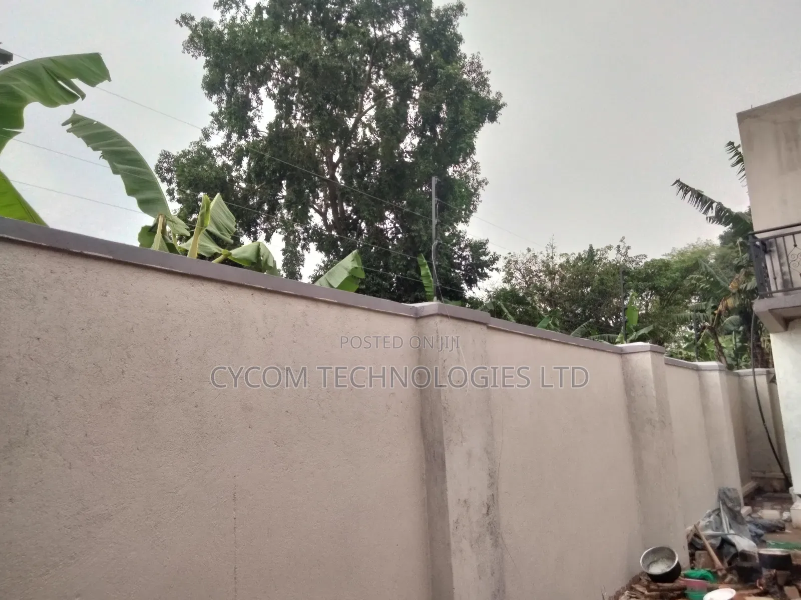 Electric Fence on 50*100 Perimeter Wall