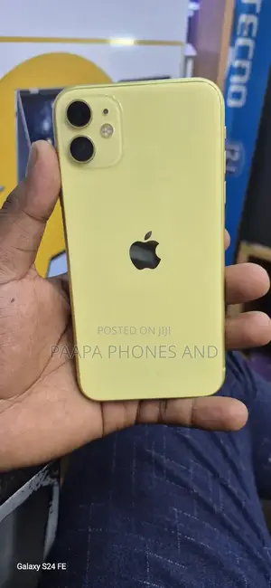 Apple iPhone 11 64 GB Yellow