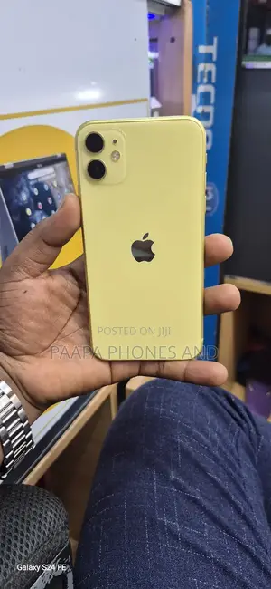 Apple iPhone 11 64 GB Yellow