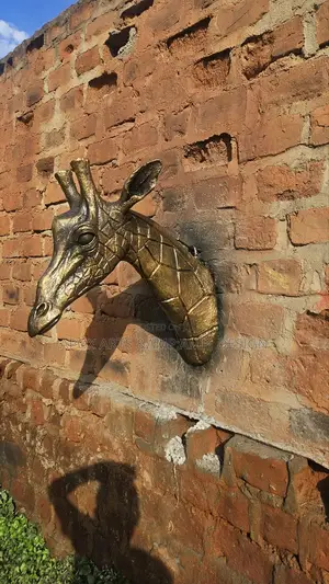 Giraffe Sculpture