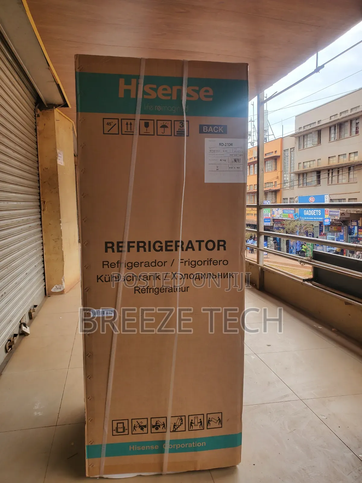Hisense Fridge 270ltrs With Water Dispenser