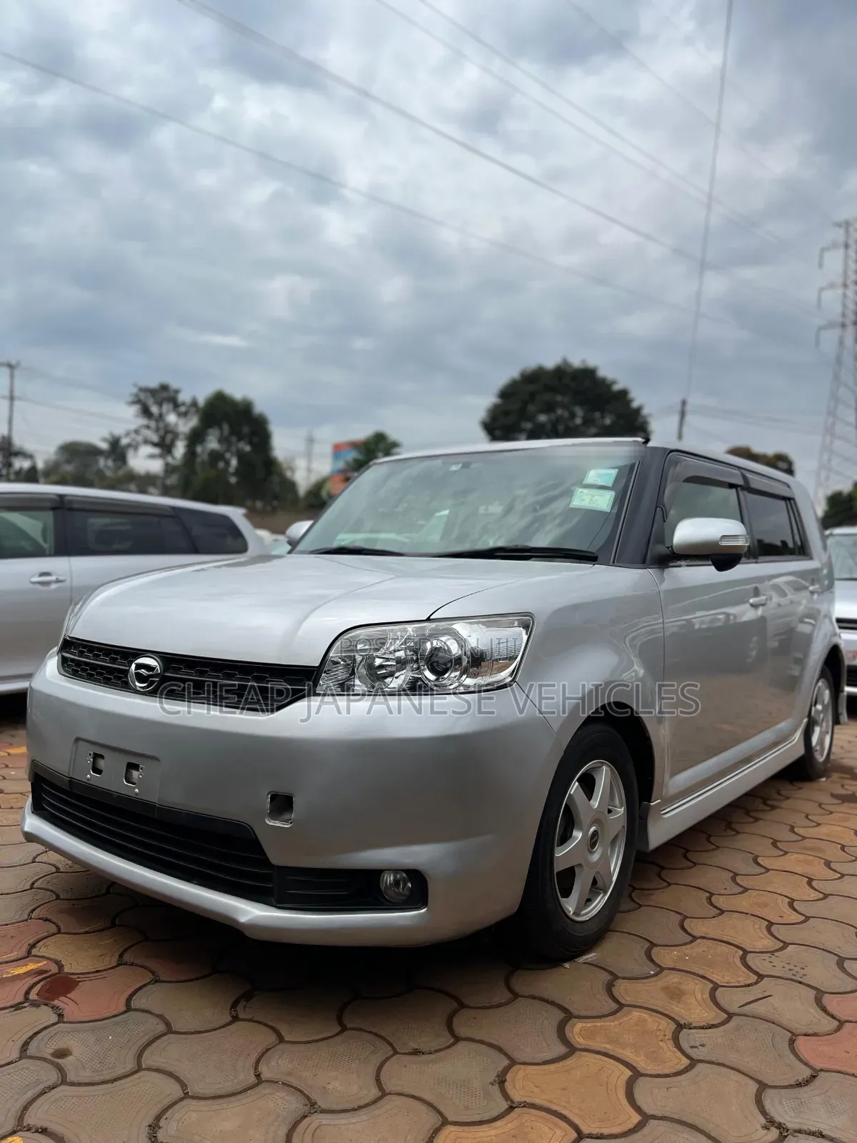 Toyota Corolla Rumion 2012 Silver