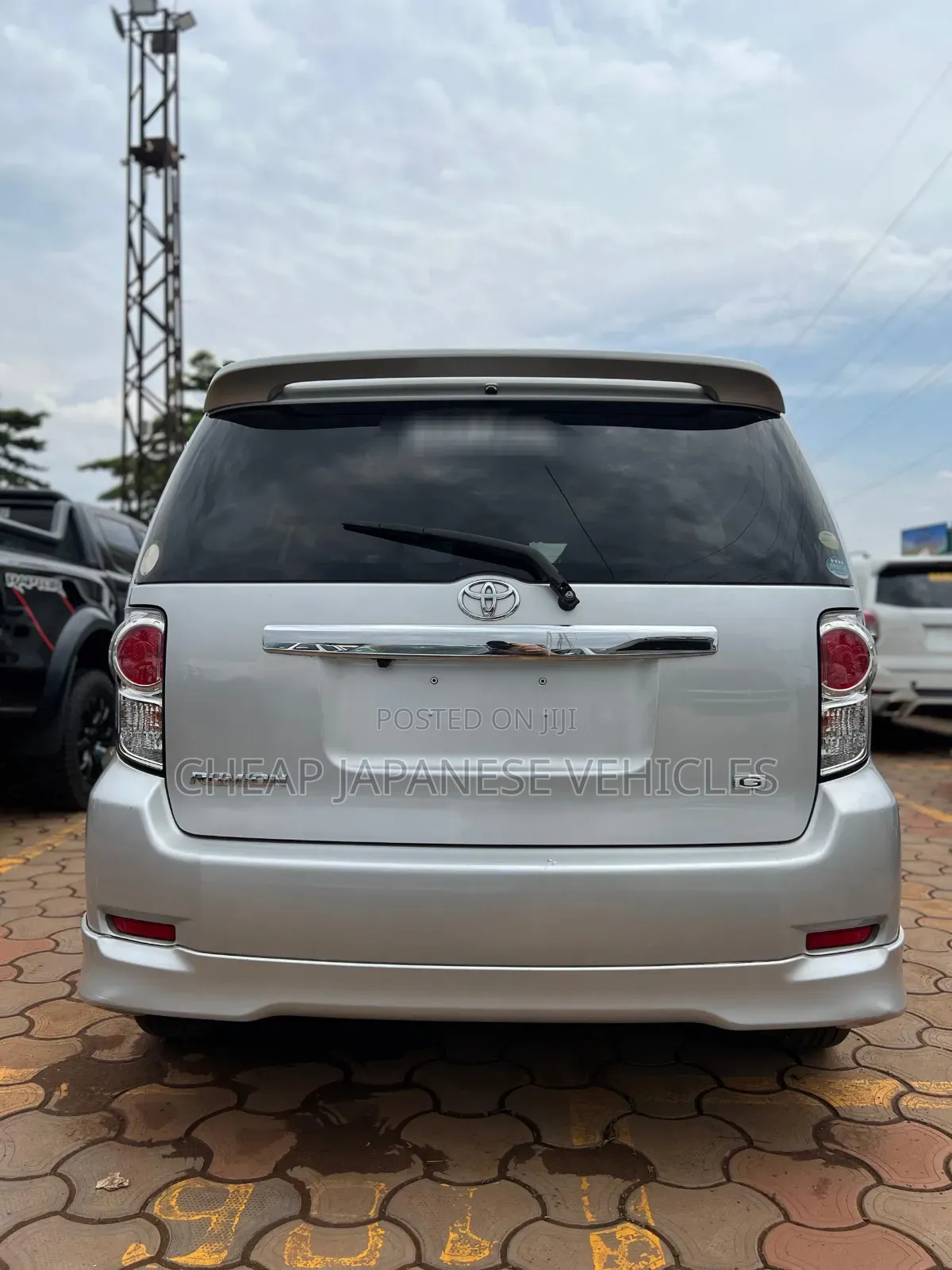 Toyota Corolla Rumion 2012 Silver