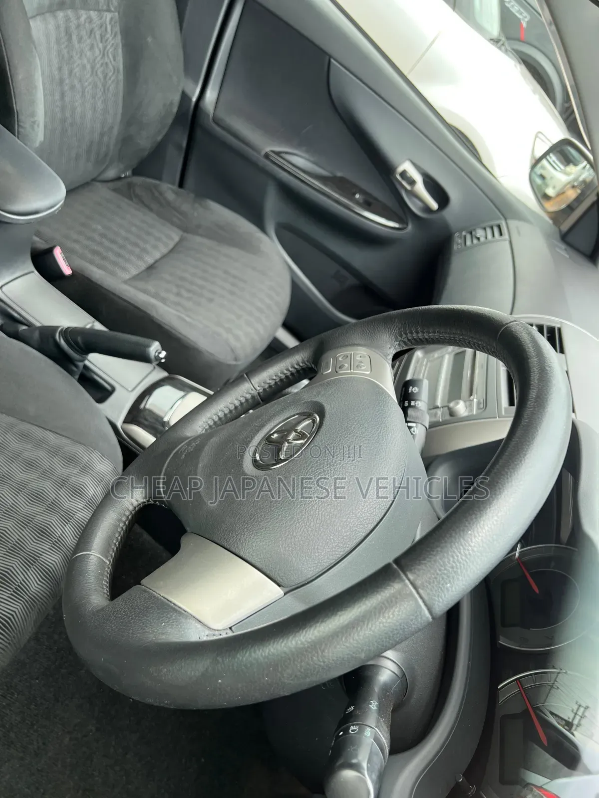 Toyota Corolla Fielder 2012 Silver