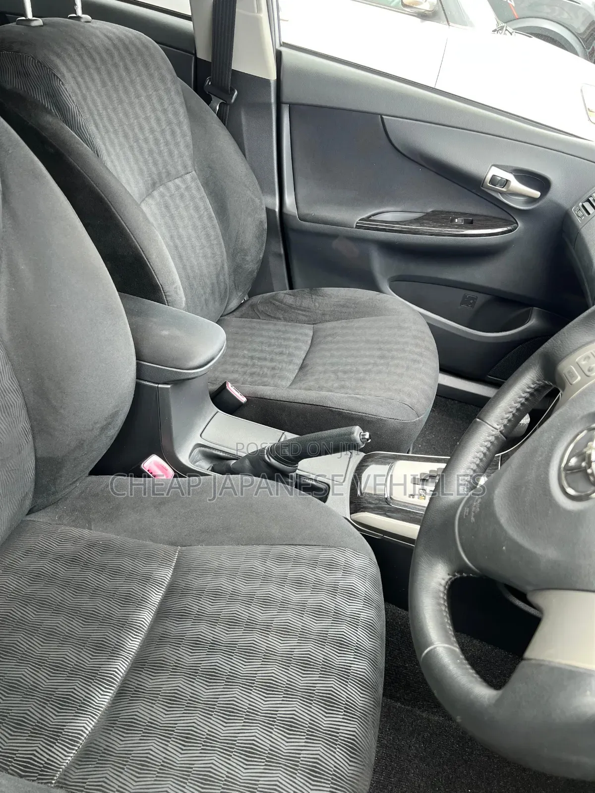 Toyota Corolla Fielder 2012 Silver
