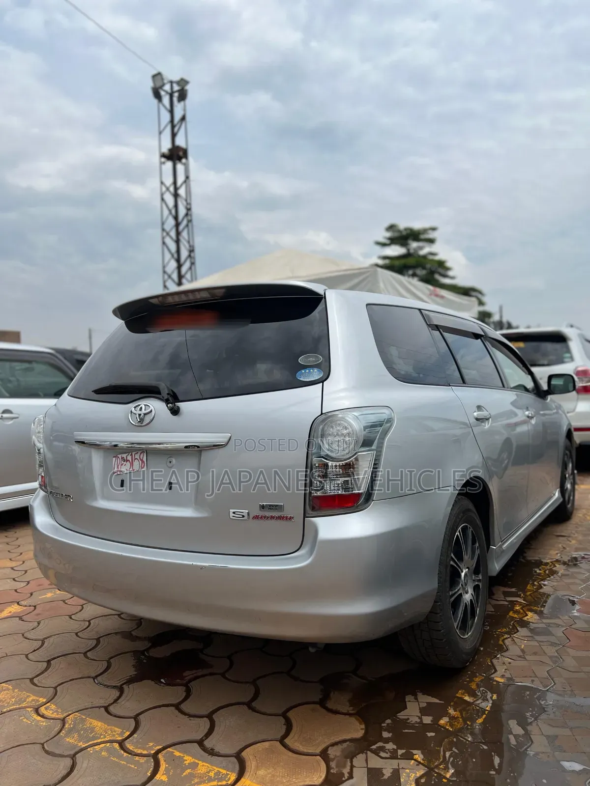Toyota Corolla Fielder 2012 Silver